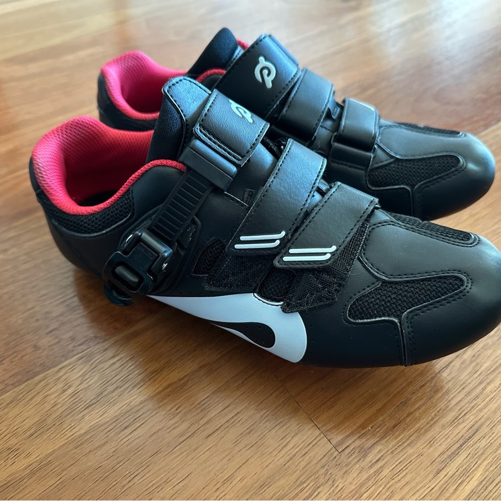Peloton women cycling shoes size 39
